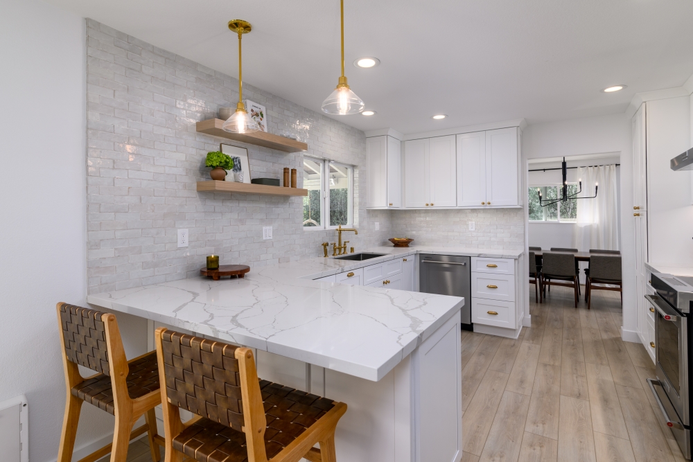 Warm Traditional Kitchen